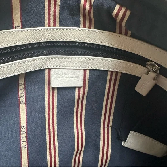 Bally White Large Leather Red stripe Shoulder Bag - Picture 8 of 9